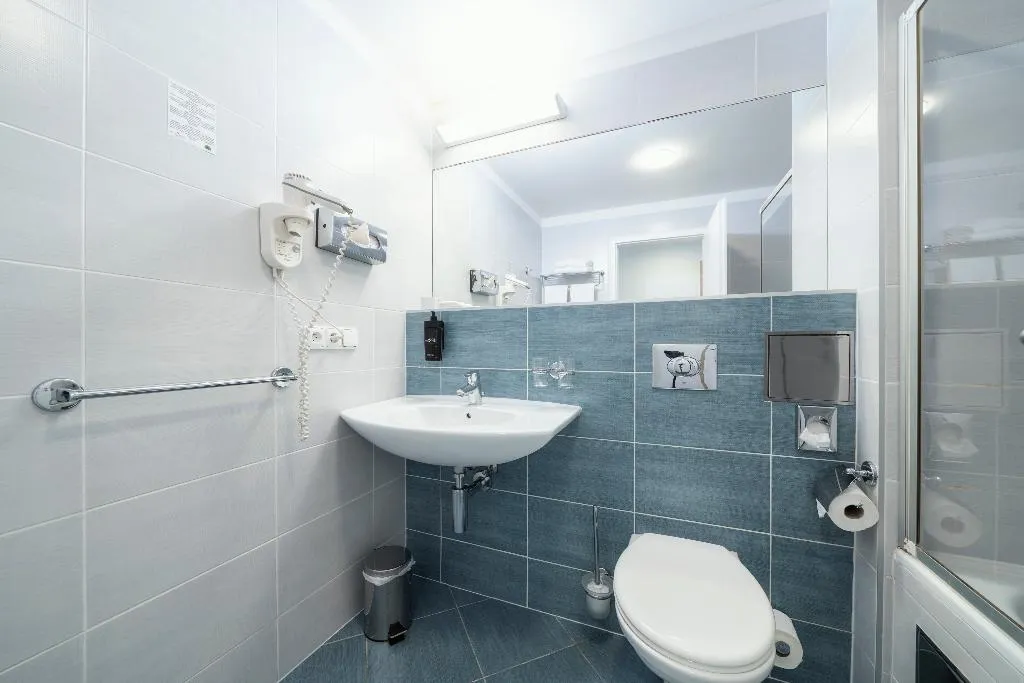 Double or Twin STANDARD Room, Ehrlich Hotel, Prague