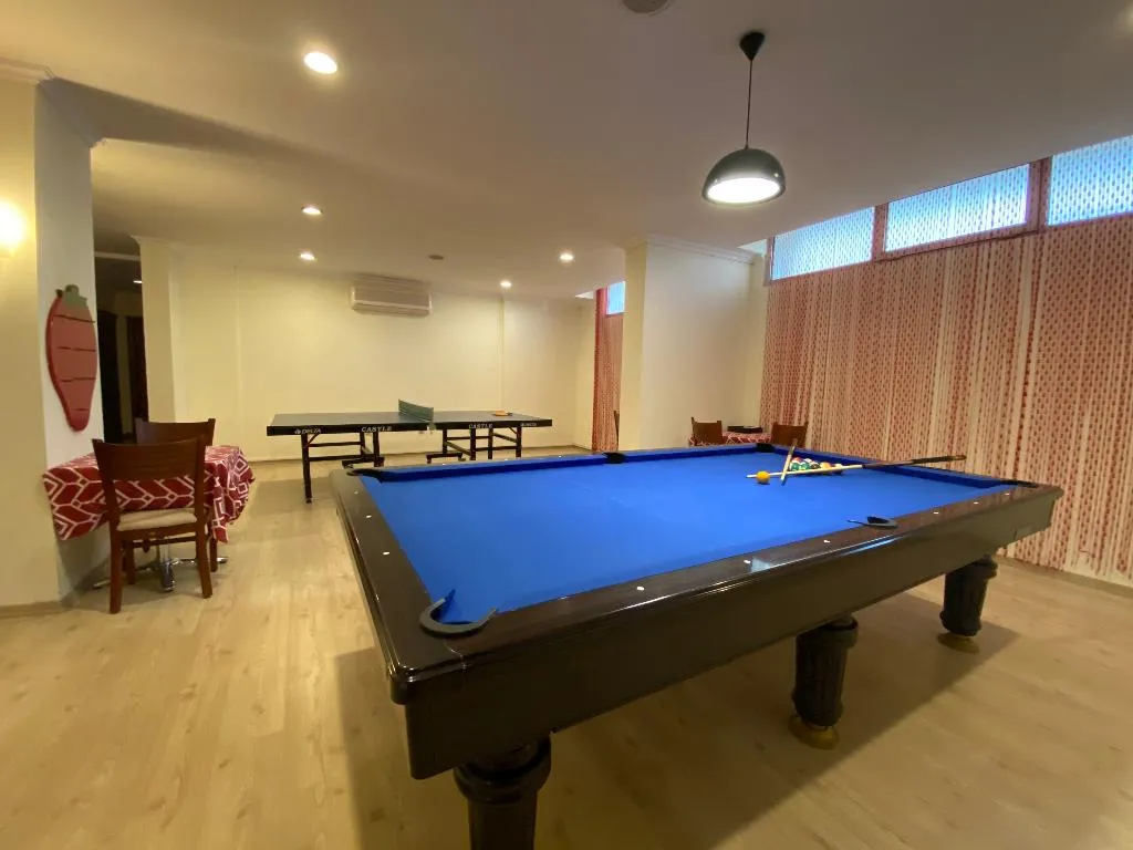 Sports and Entertainment, Club Karakas Apart, Dalaman
