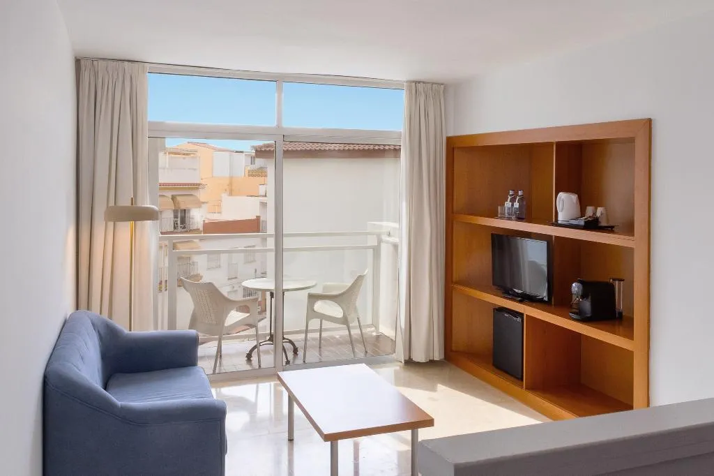 JUNIOR SUITE SUPERIOR Room, AluaSun Lago Rojo, Costa Del Sol