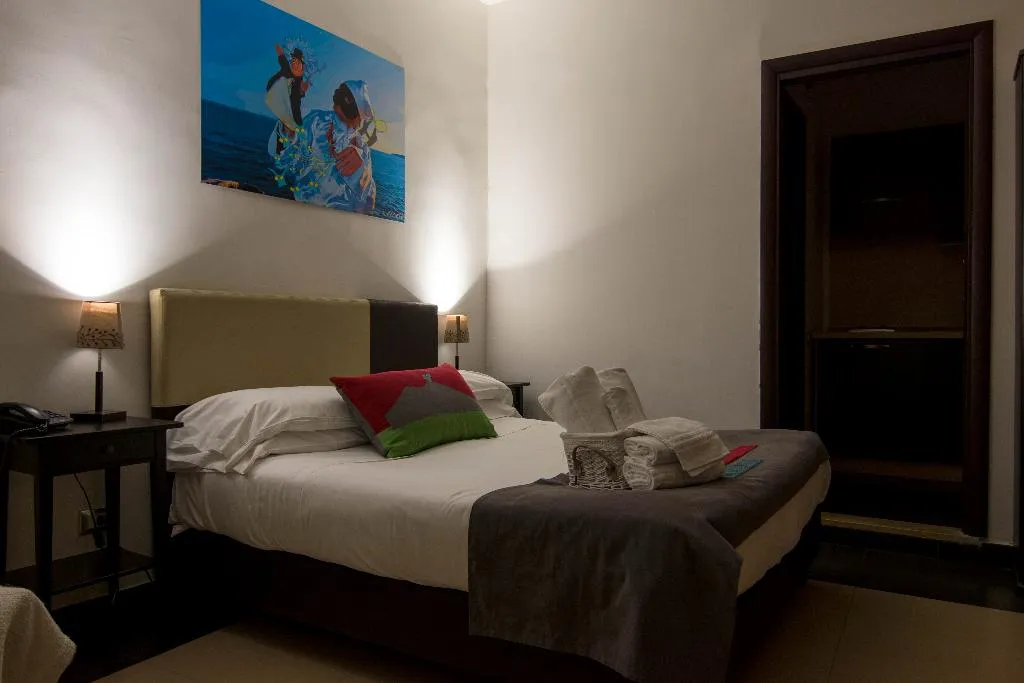 TRIPLE STANDARD Room, Hotel Plebiscito Aparthotel, Naples