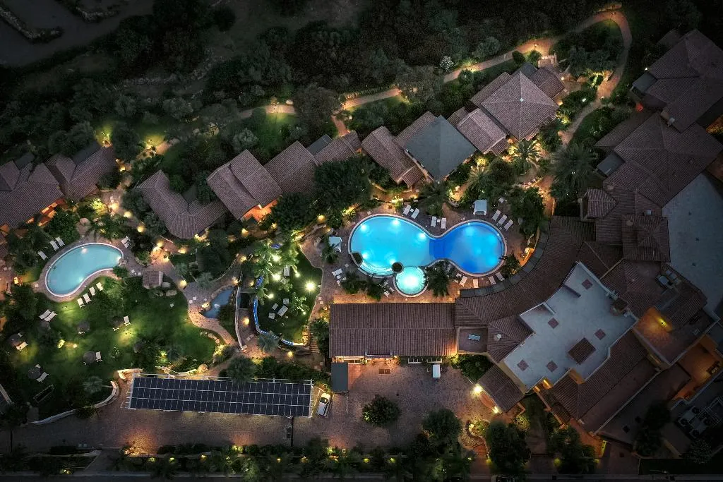 Pool, Cruccuris Resort, Cagliari