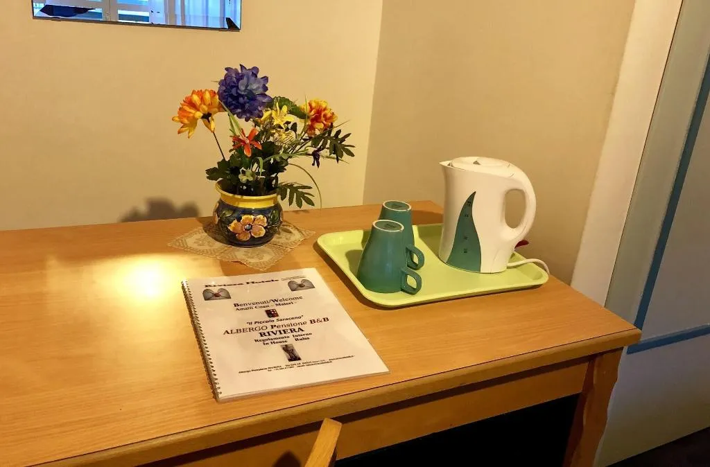 Room, Albergo Riviera, Naples