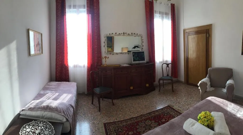 Room, Princess Guest House, Venice