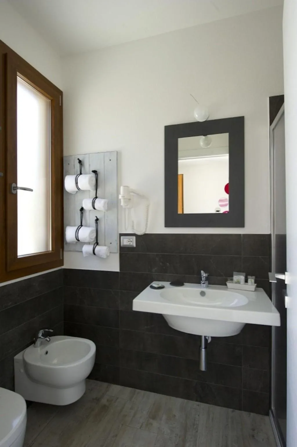 Room, Rosso Di Sera, Alghero