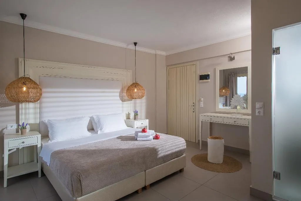 SUITE DELUXE SEA VIEW Room, Notos Heights Hotel & Suites, Crete