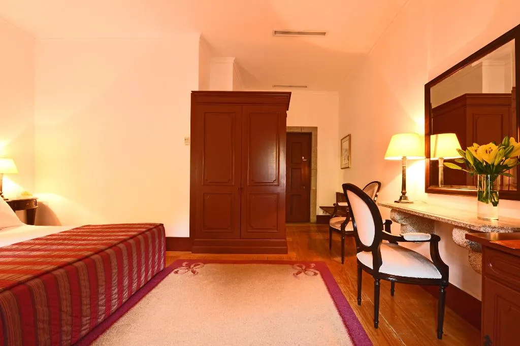 Double or Twin STANDARD Room, Pousada Mosteiro de Guimaraes - Monument Hotel, Porto