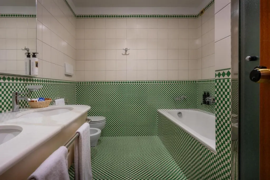 SUITE CAPACITY 2 Room, Hotel Crivi's, Milan
