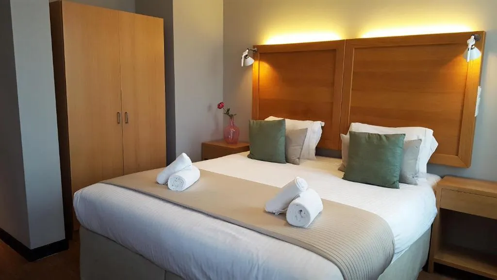 Double or Twin DELUXE Room, The Bank Hotel, Amsterdam