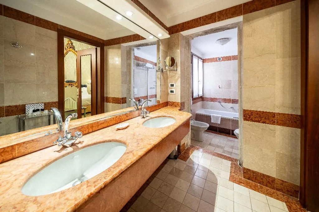 TRIPLE DELUXE Room, Colombina, Venice