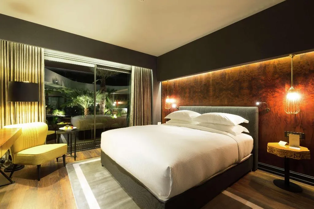 TWIN SUPERIOR Room, Doubletree By Hilton Izmir Airport, Izmir