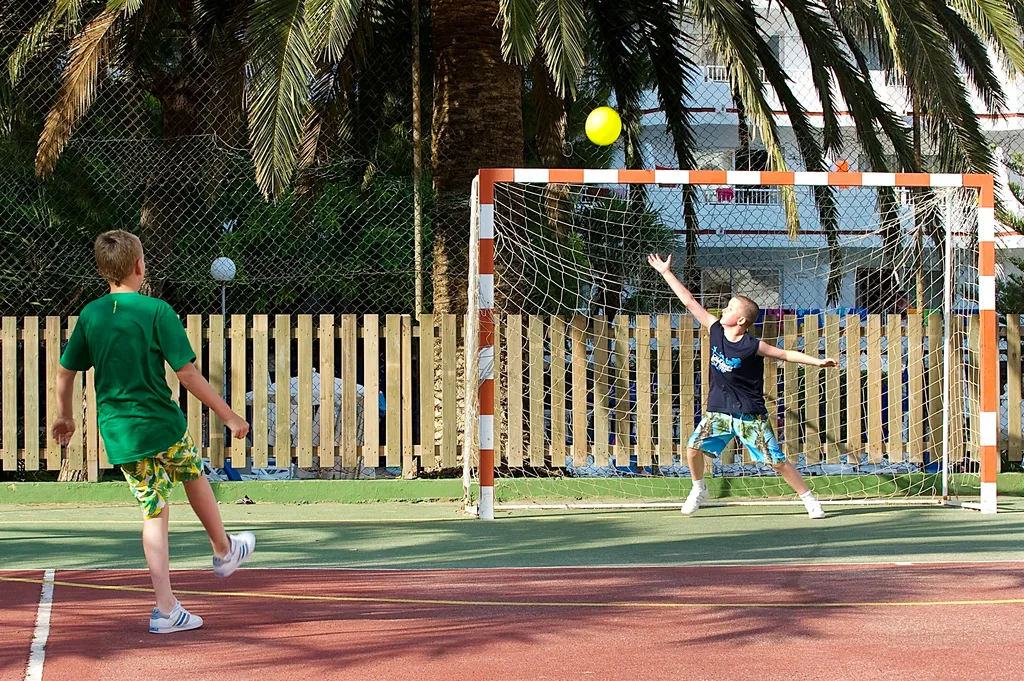 Sports and Entertainment, Apartamentos Siesta I, Majorca
