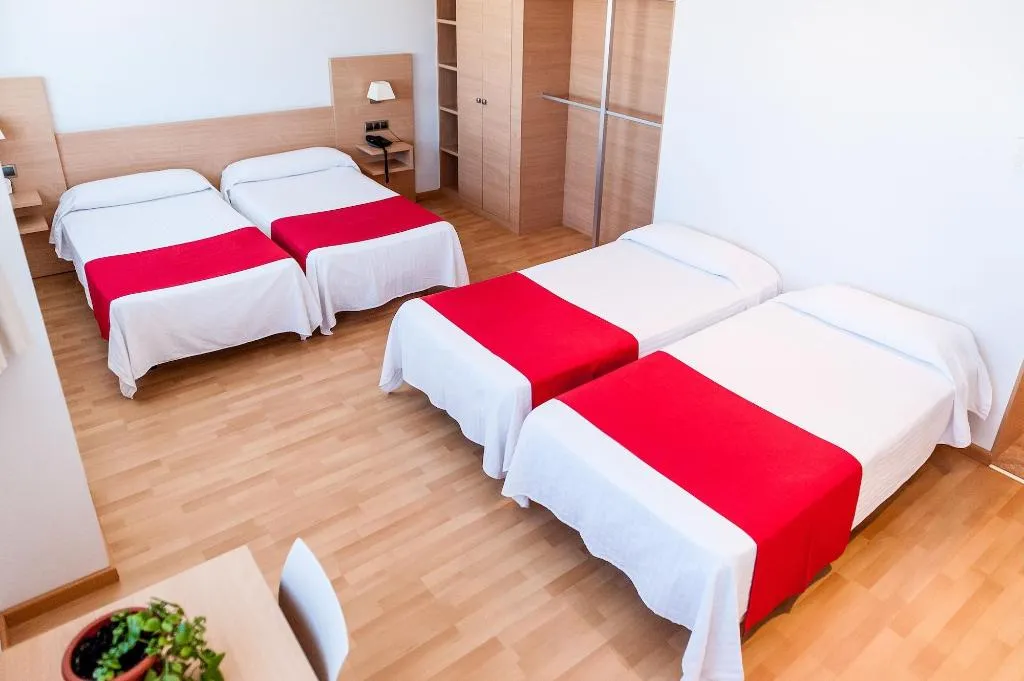 Room, Bag, Valencia
