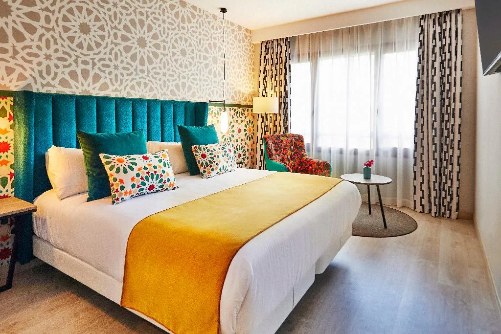 SUITE STANDARD Room, Hesperia Sevilla, Seville