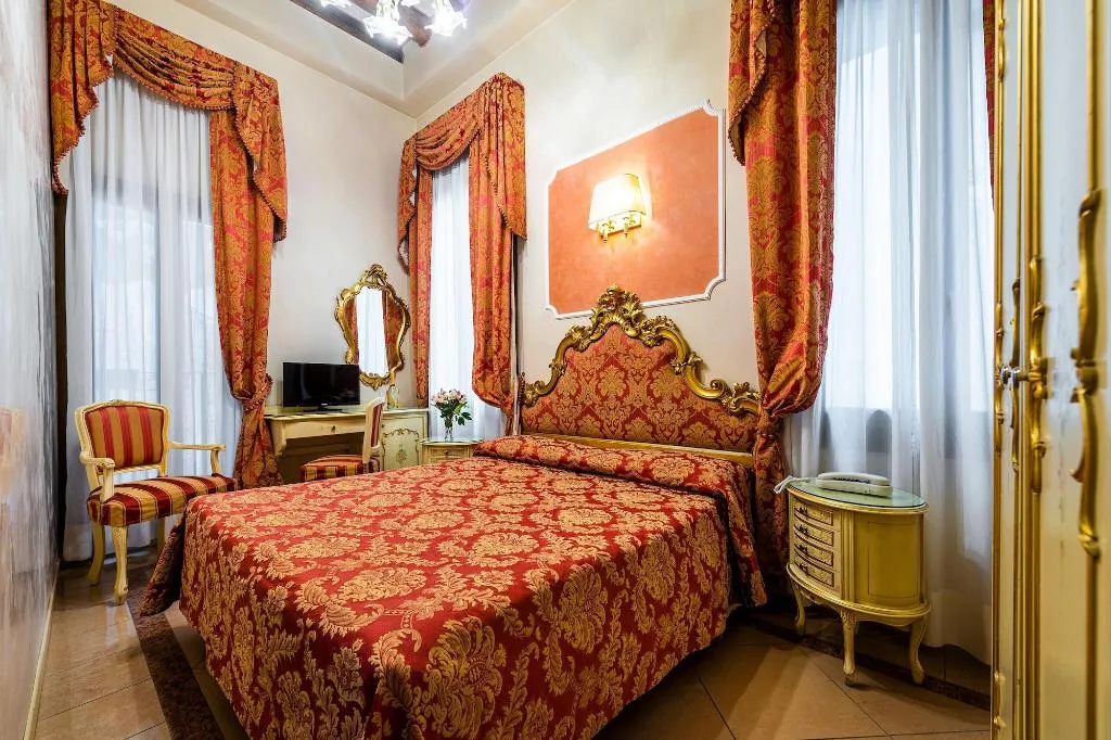 Room, Hotel Al Vagon, Venice