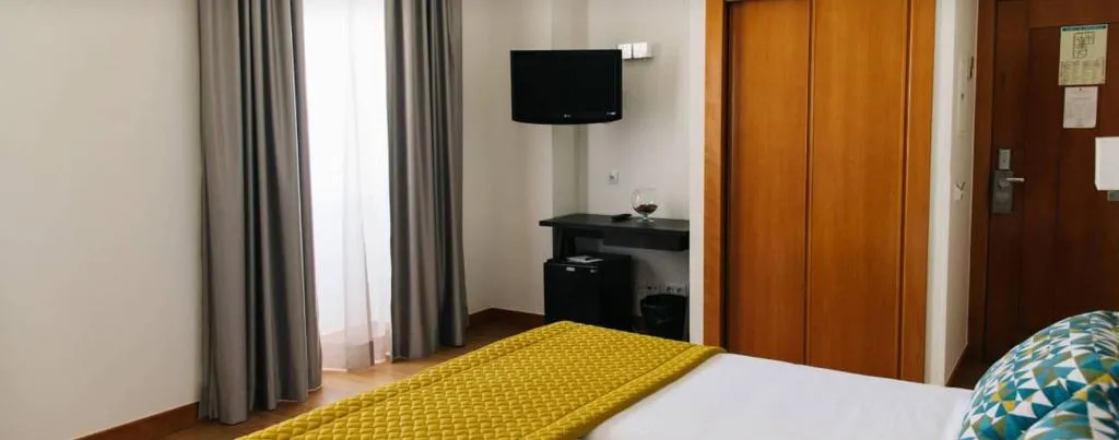 DOUBLE STANDARD Room, America Diamonds, Lisbon