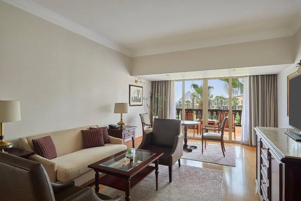 SUITE WITH BALCONY WITH VIEWS Room, Marriott Mena House, Cairo, Cairo