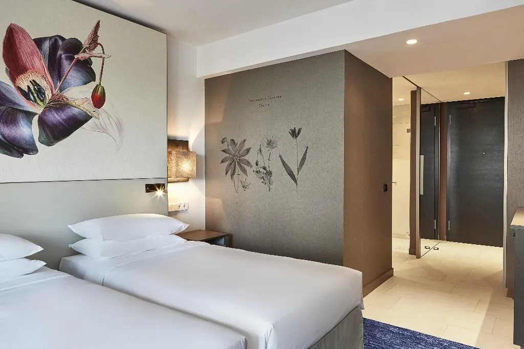 DOUBLE STANDARD Room, Hyatt Regency Amsterdam, Amsterdam