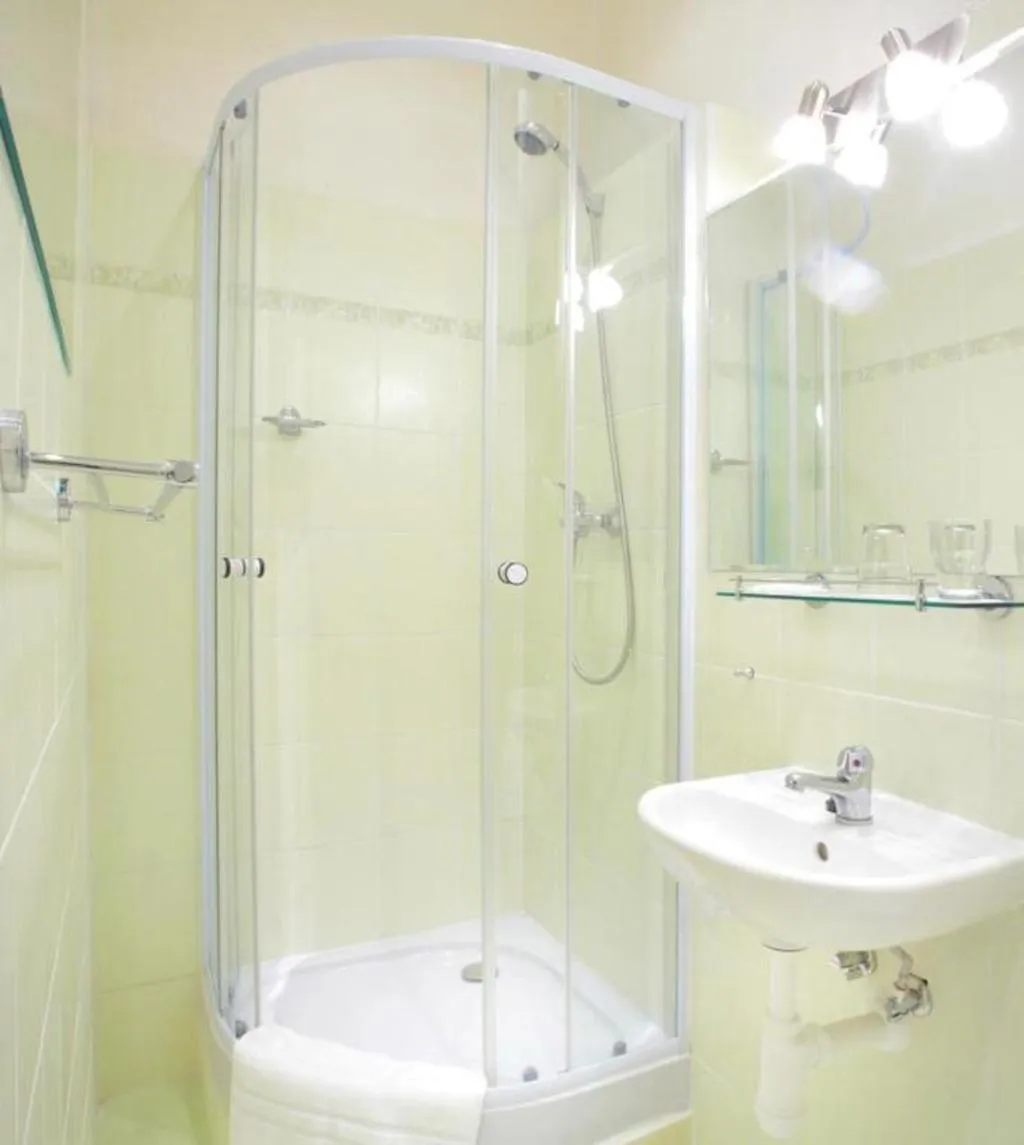 QUADRUPLE STANDARD Room, Hotel Wenceslas Square, Prague
