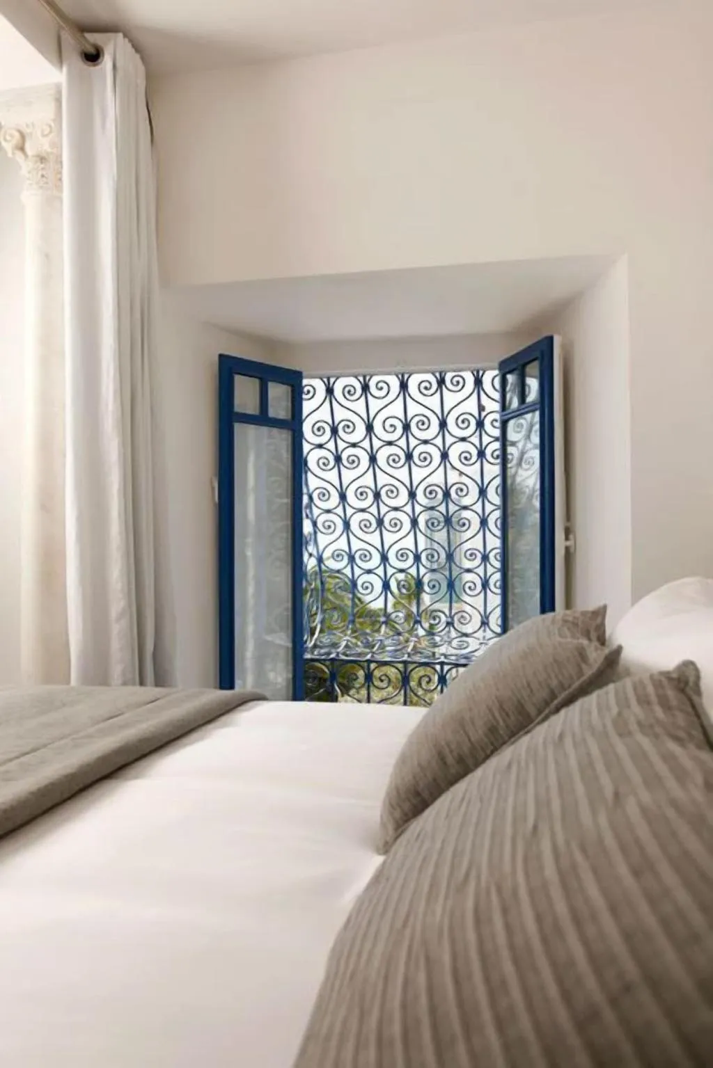 Room, La Villa Bleue, Tunisia