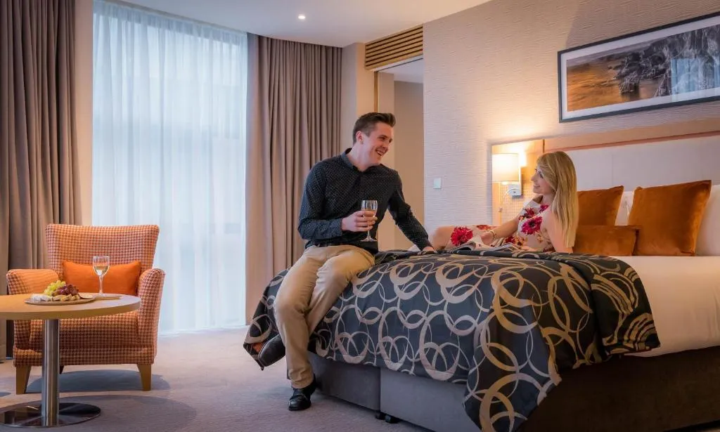 DOUBLE EXECUTIVE KING BED Room, Clayton Hotel Cork City, Cork