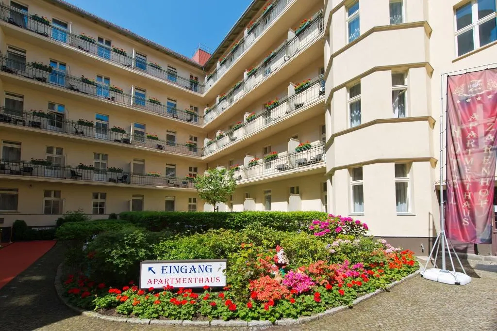 Restaurant, Apartments Zarenhof Prenzlauer Berg, Berlin