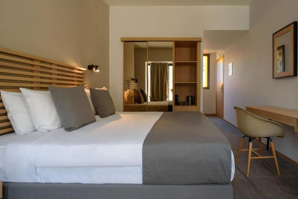 Room, FOS DownTown Suites, Athens