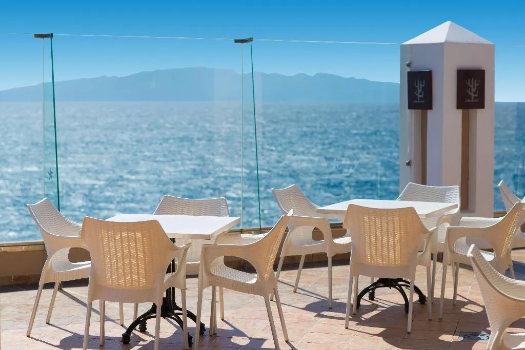 Terrace, Iberostar Waves Bouganville Playa, Tenerife