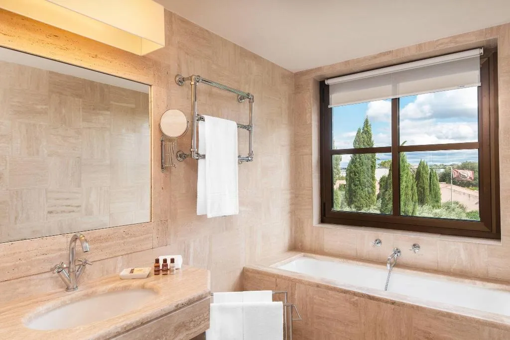 DOUBLE DELUXE GARDEN VIEW Room, Sheraton Parco de' Medici Rome Hotel, Rome
