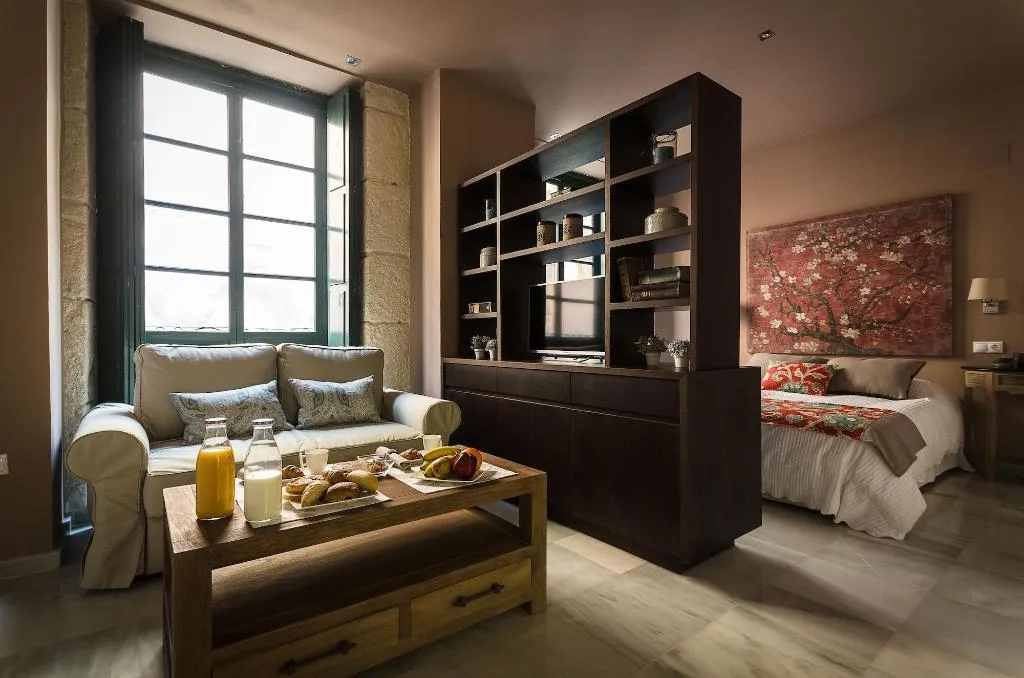 Room, Luces De Catedral, Costa Blanca