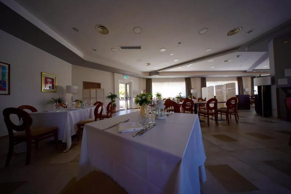 Restaurant, Grand Hotel Del Lago, Palermo