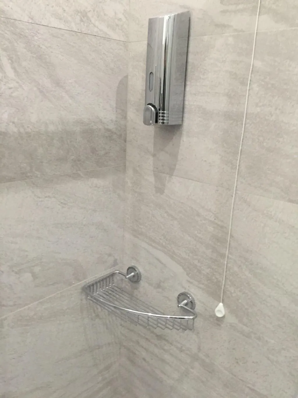 Room, Picaflor, Milan