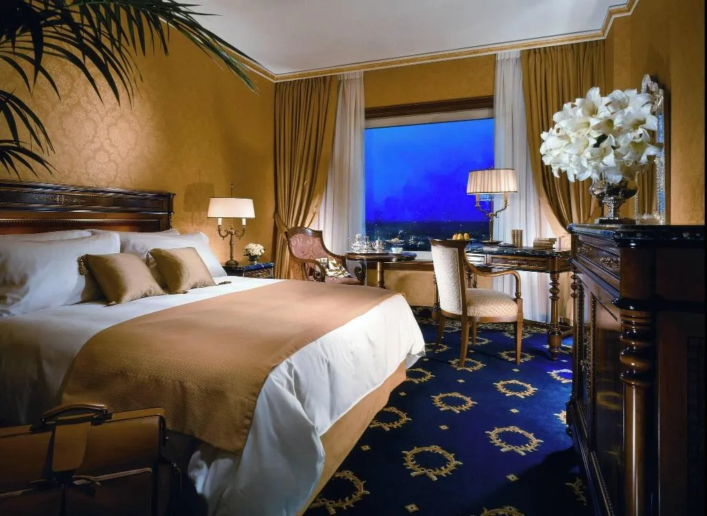 DOUBLE DELUXE KING BED Room, Marriott Hotel Rome Park, Rome