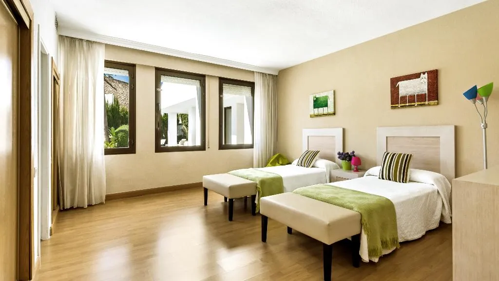 VILLA STANDARD Room, Villa Marina Puerto Banus, Costa Del Sol