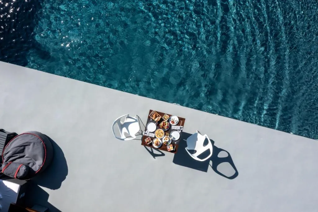 Pool, West East Suites, Santorini