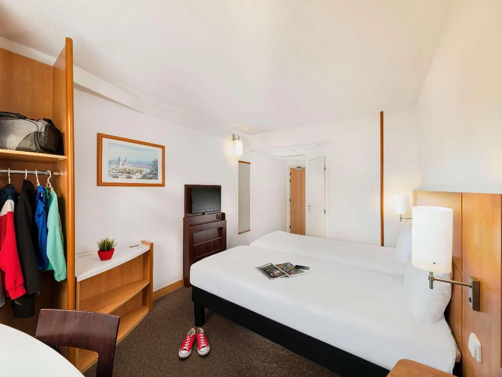 DOUBLE STANDARD Room, Ibis Praha Mala Strana, Prague