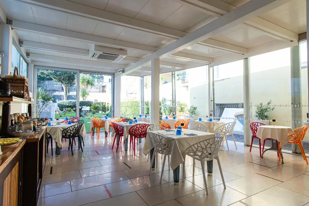 Restaurant, Marina 10 Boutique & Design Hotel, Naples