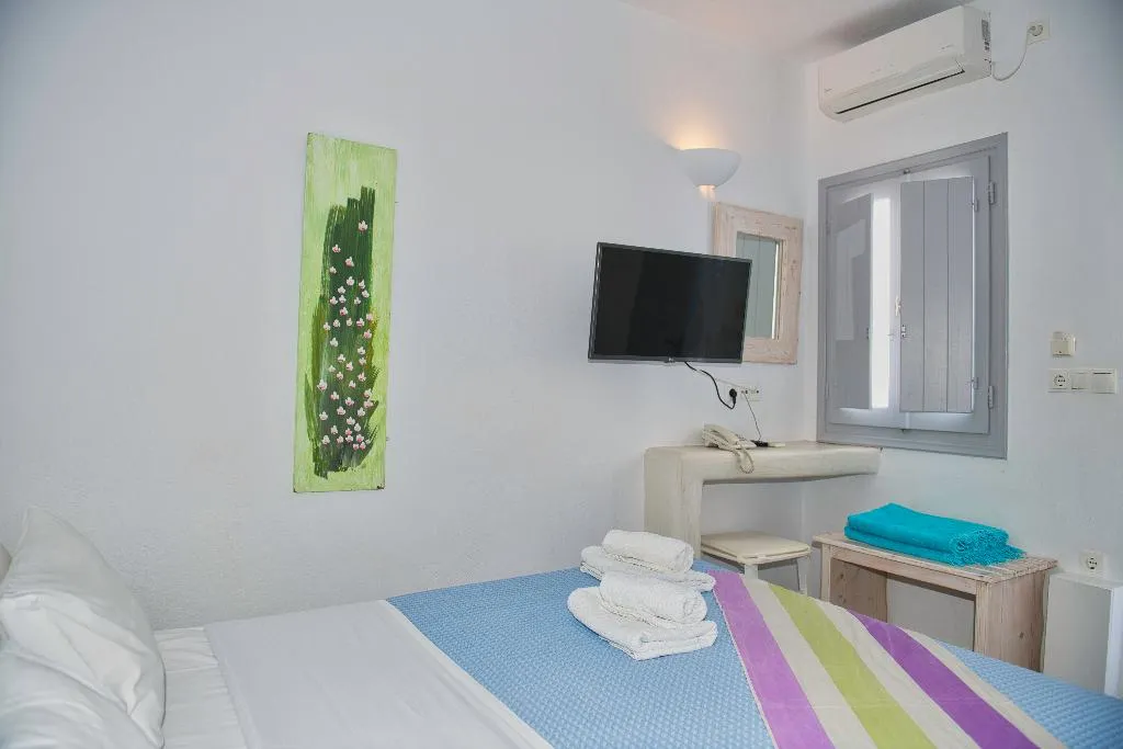 Double or Twin STANDARD Room, The Last Sunbeam, Santorini