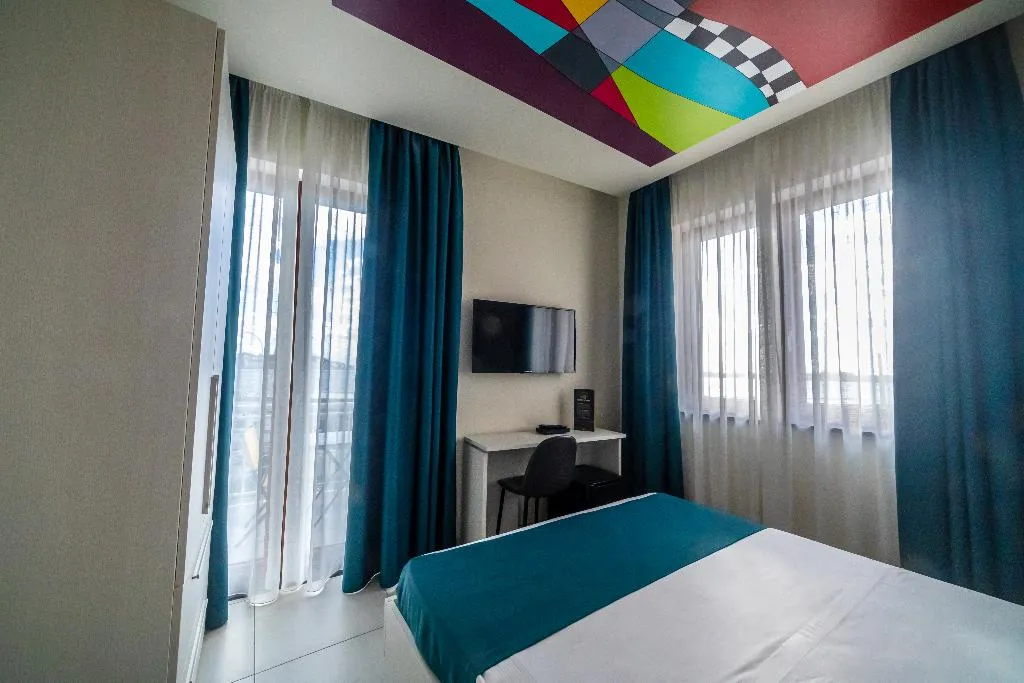 DOUBLE SUPERIOR WITH BALCONY Room, Happyrooms, Naples