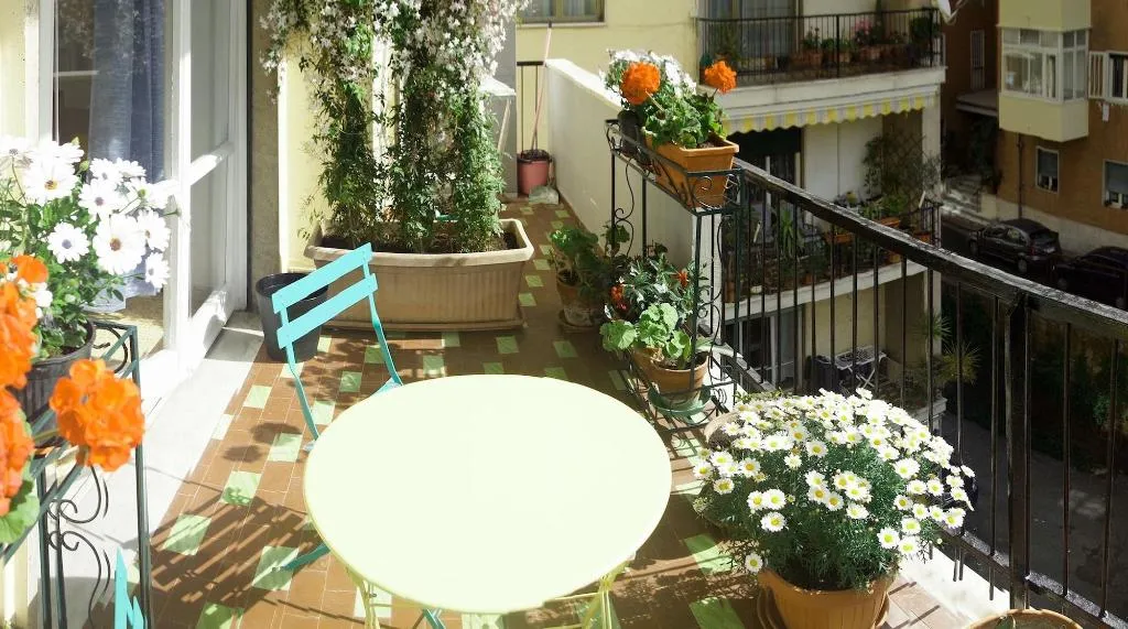 Terrace, B&B Bibliotechina, Naples