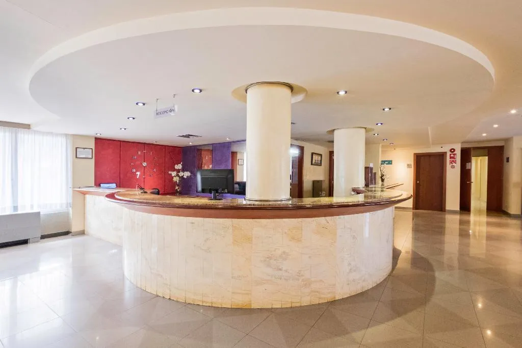 Lobby, Azuline Hotel Bahamas, Majorca