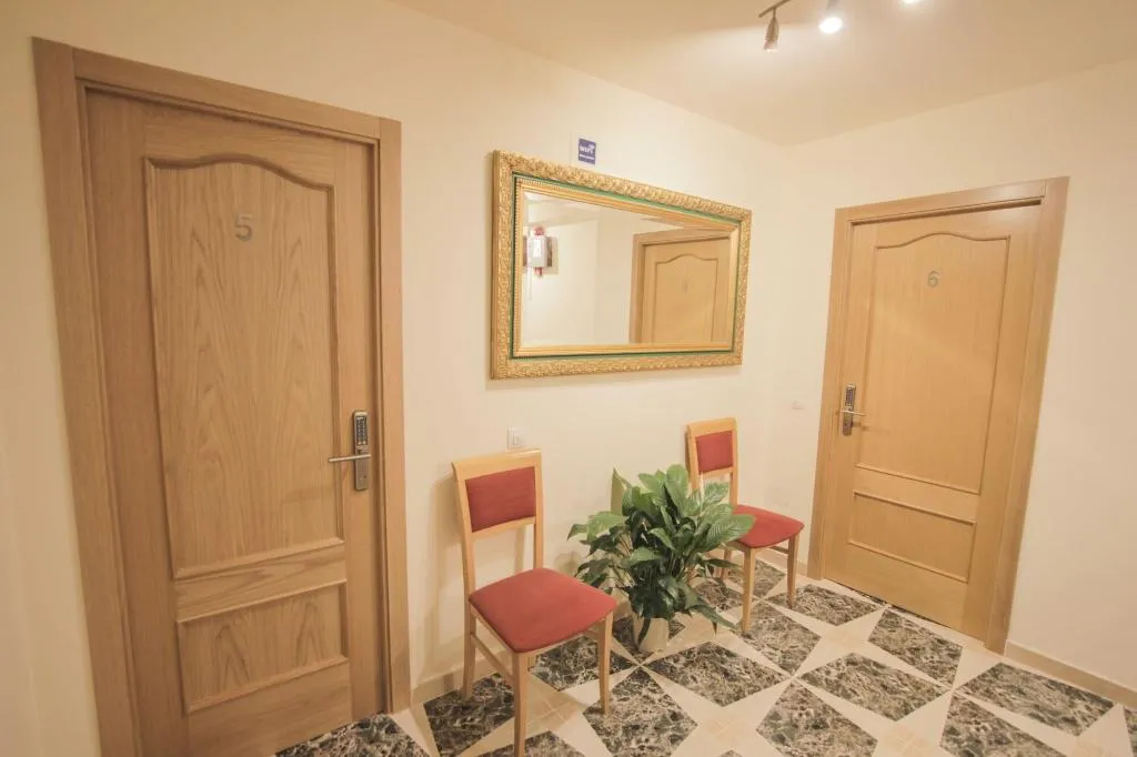 Lobby, El Tossal, Valencia