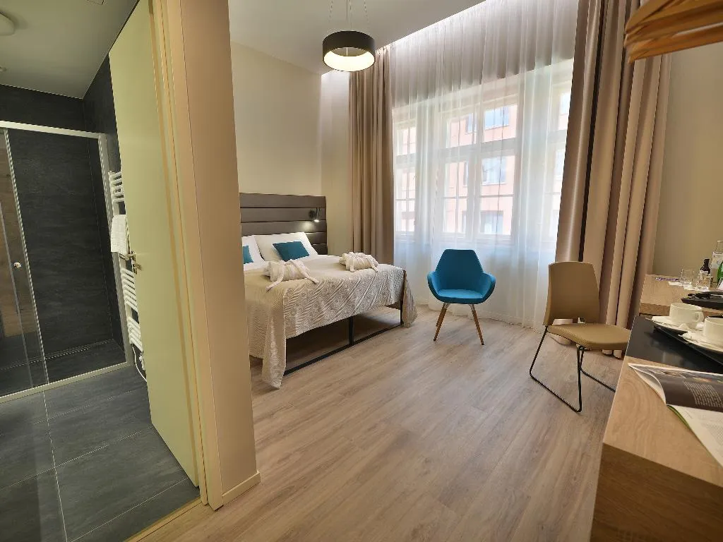 Double or Twin WITH BALCONY Room, EA Hotel New Town, Prague