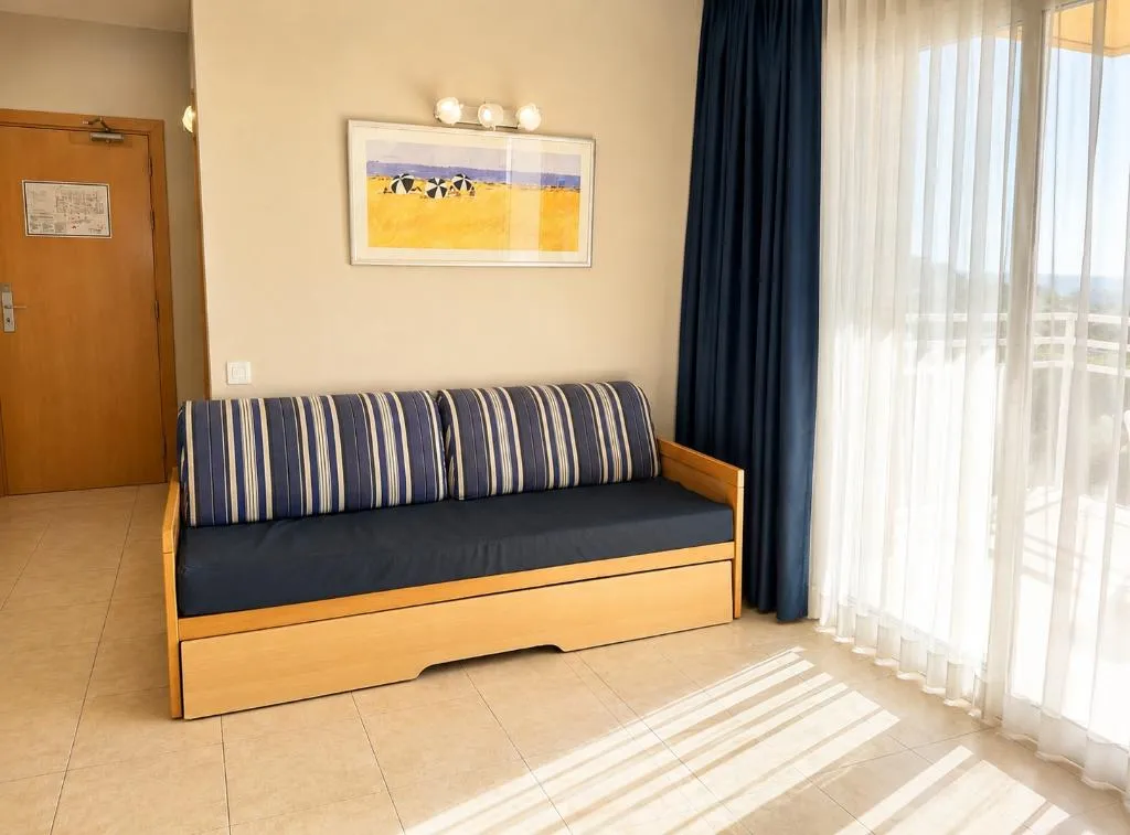 APARTMENT TWO BEDROOMS Room, SunClub Salou, Costa Dorada