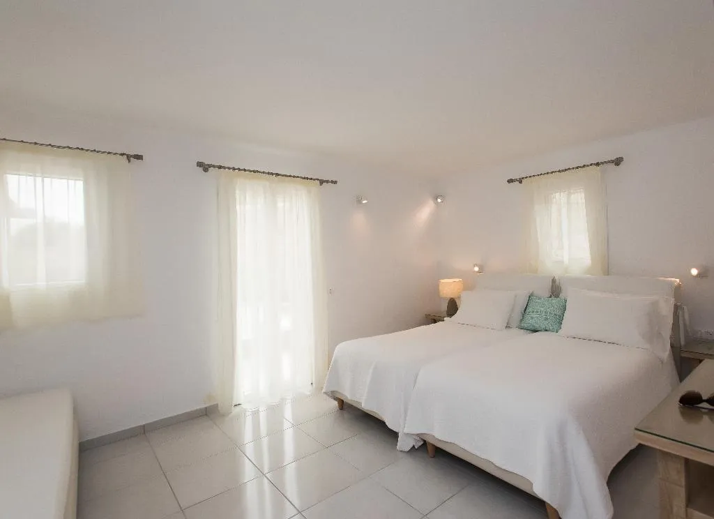 FAMILY ROOM DELUXE ONE BEDROOM Room, Charissi, Mykonos