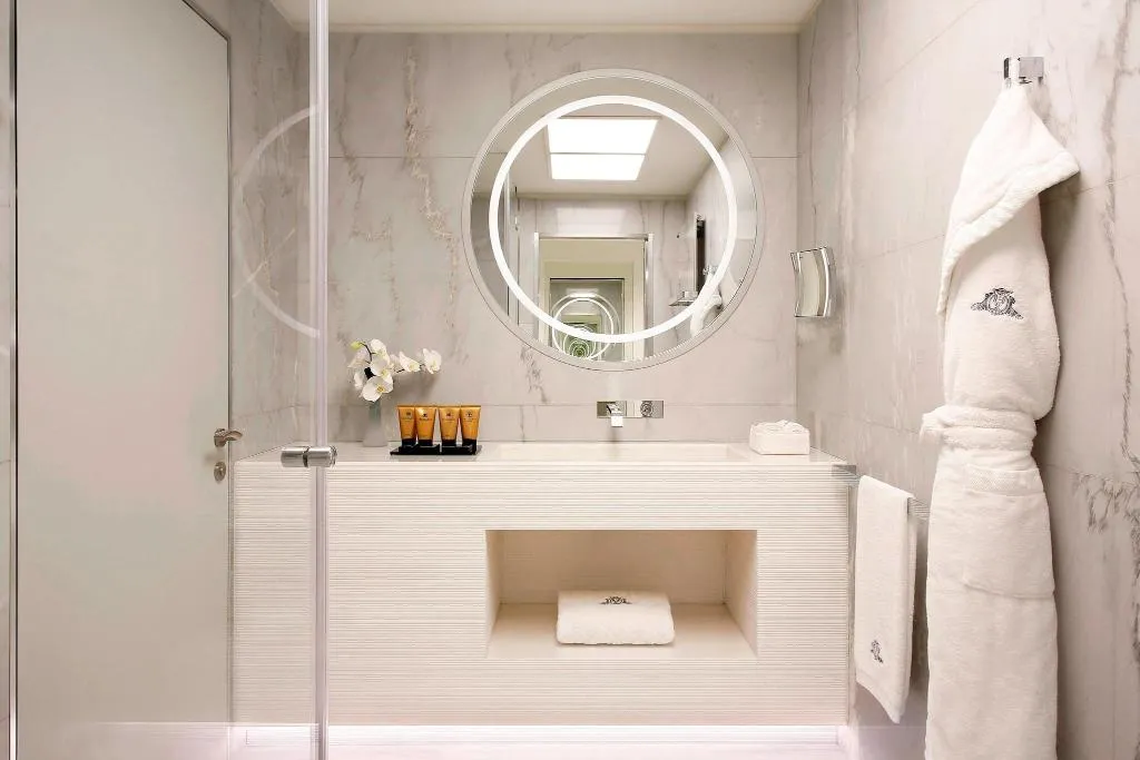 Room, Excelsior Hotel Gallia, a Luxury Collection Hotel, Milan