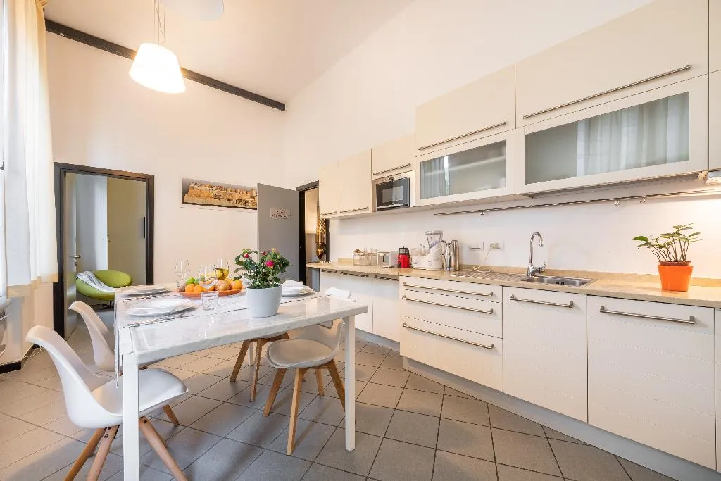APARTMENT DELUXE ONE BED Room, Snob Luxury Suite, Cagliari