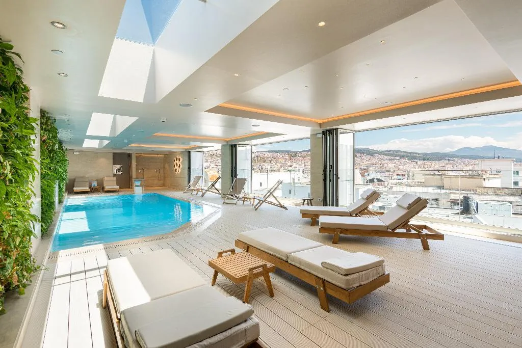 Pool, Holiday Inn Thessaloniki, Halkidiki