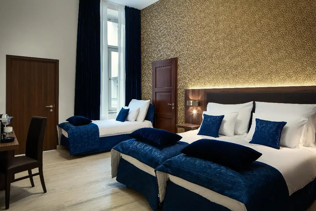 TRIPLE STANDARD Room, Michelangelo Grand Hotel, Prague