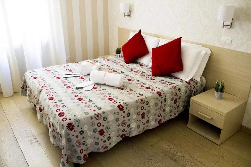 Room, Marta Inn, Rome