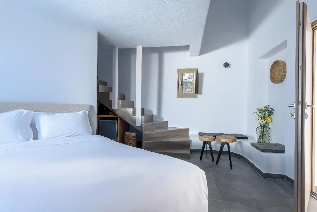 SUITE HONEYMOON Room, Earino Suites and Villas, Santorini